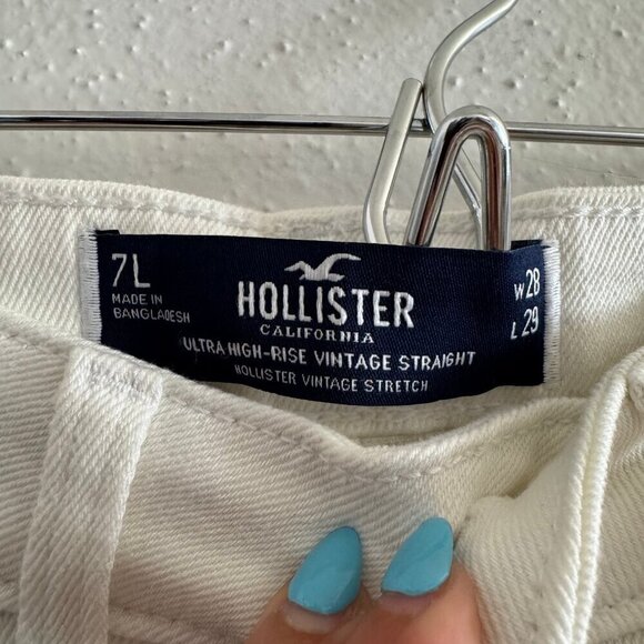 NWT Hollister Ultra High Rise White Vintage Jeans 7L - Picture 3 of 6